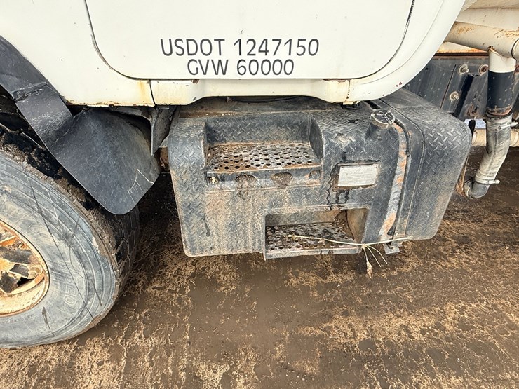 1988-mack-dm690s-image-12