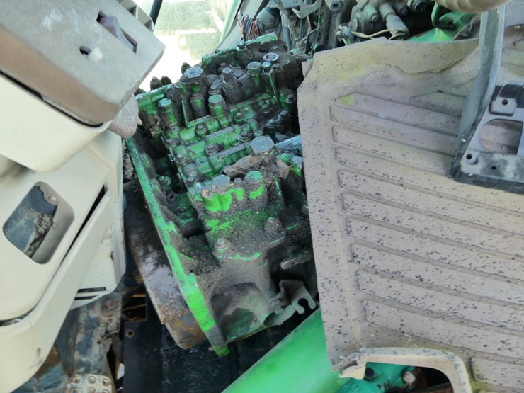 john-deere-6410-image-13