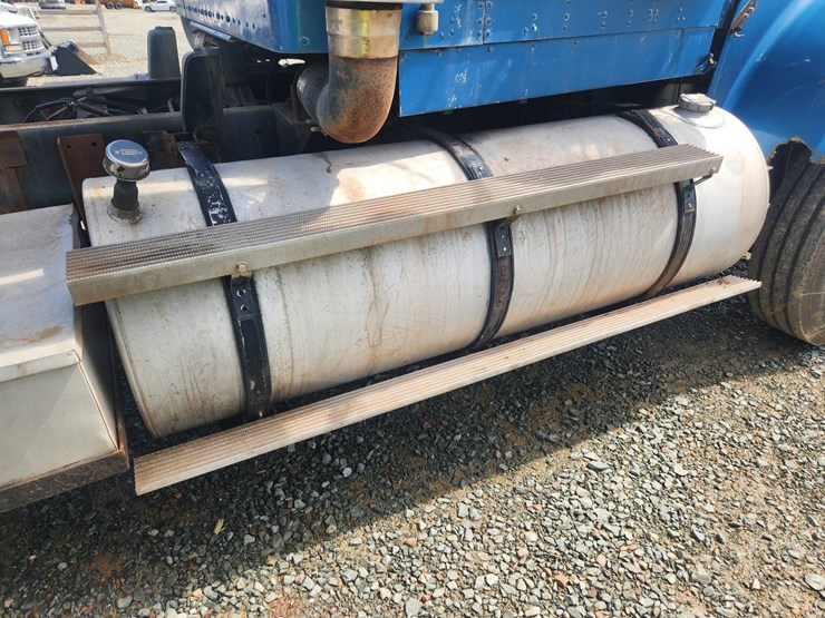 1985-kenworth-w900-image-25