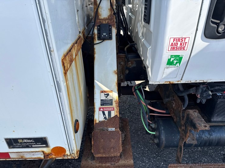 2014-international-4300-sba-image-37