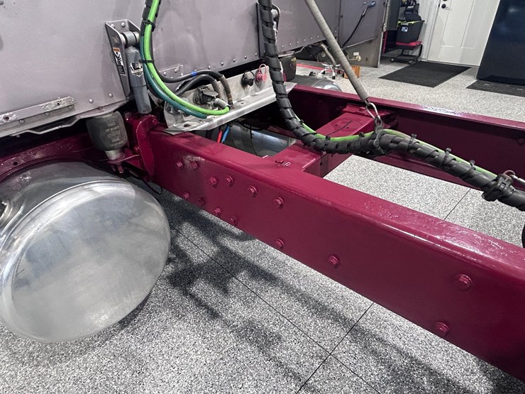 2007-peterbilt-379-image-20