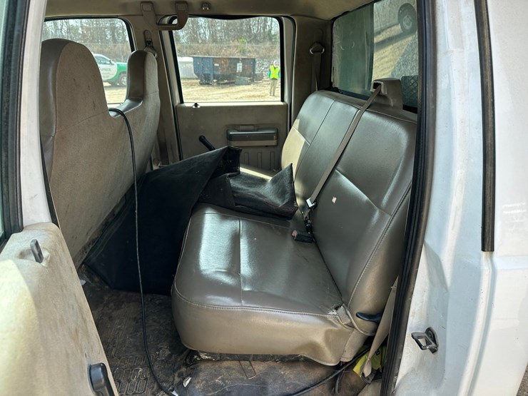 2008-ford-f350-image-24