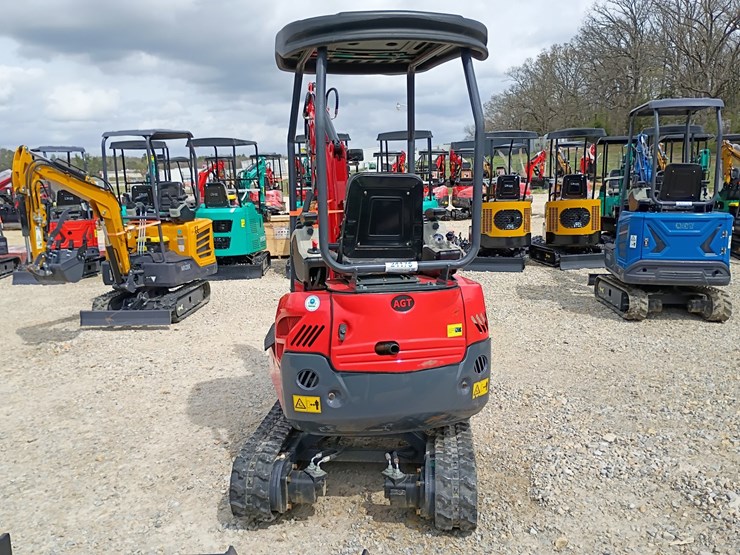 #24175-•-2025-agt-qk20r-mini-excavator-image-3