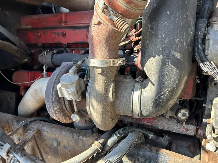 2005-peterbilt-379-image-61