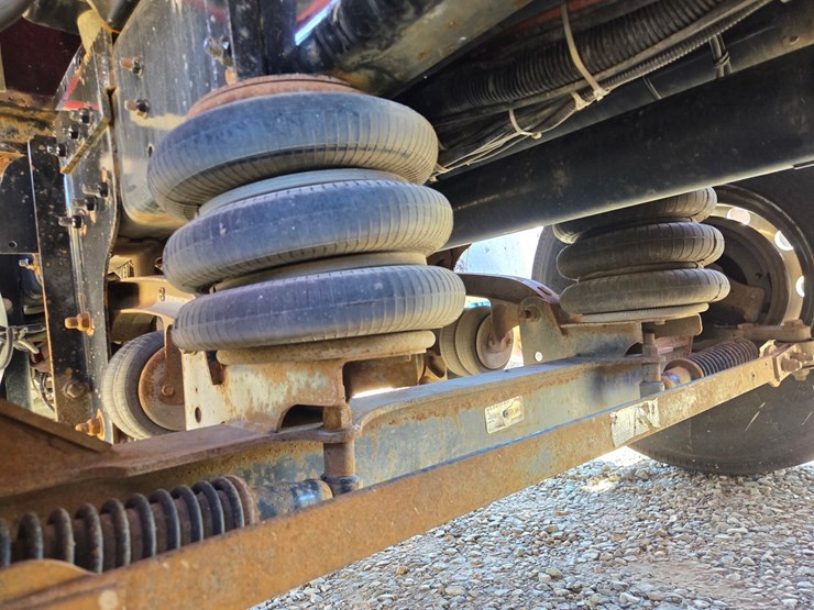 2019-international-hv613-image-56