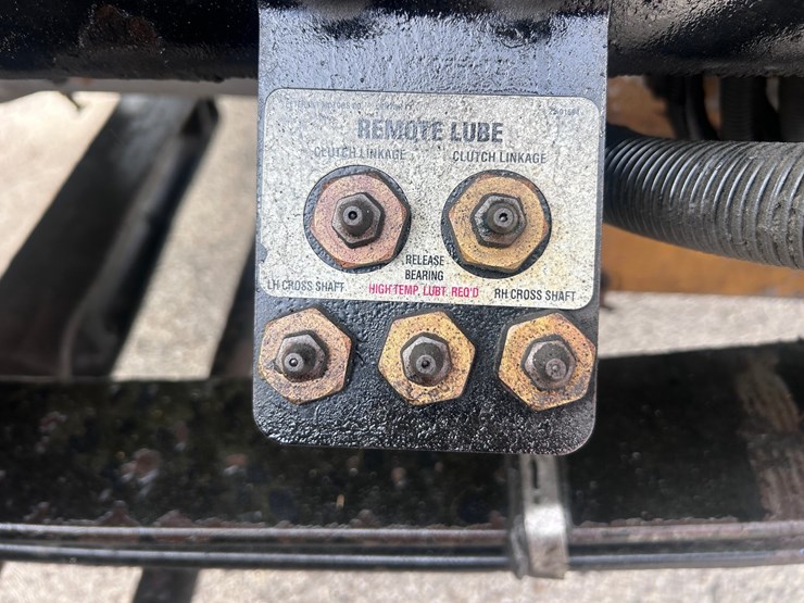 2000-peterbilt-379-image-68