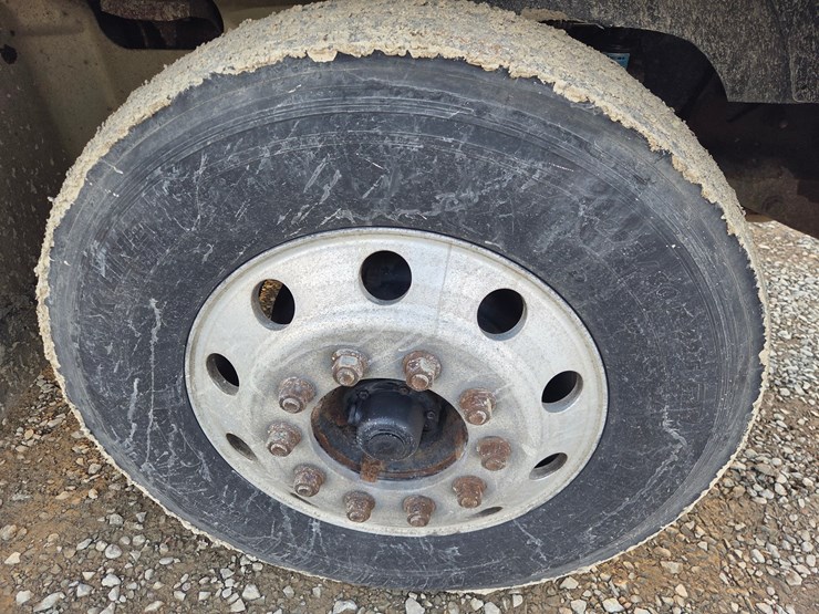 2005-caterpillar-c13-image-76