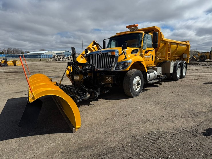 2009-international-workstar-7500-image-1