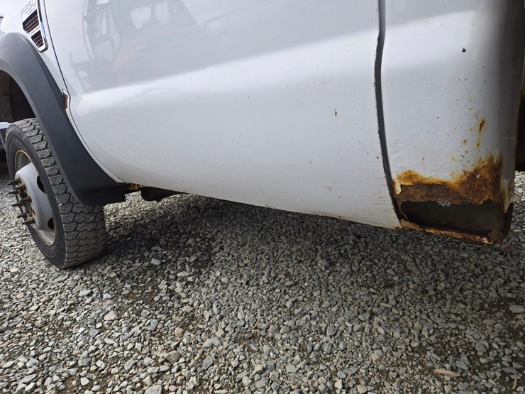 2008-ford-f550-image-15