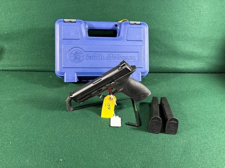 smith-&-wesson-m&p-40---40-s&w-pistol-image-1