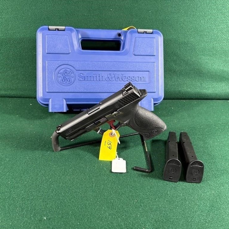 Smith & Wesson M&P 40 - 40 S&W Pistol