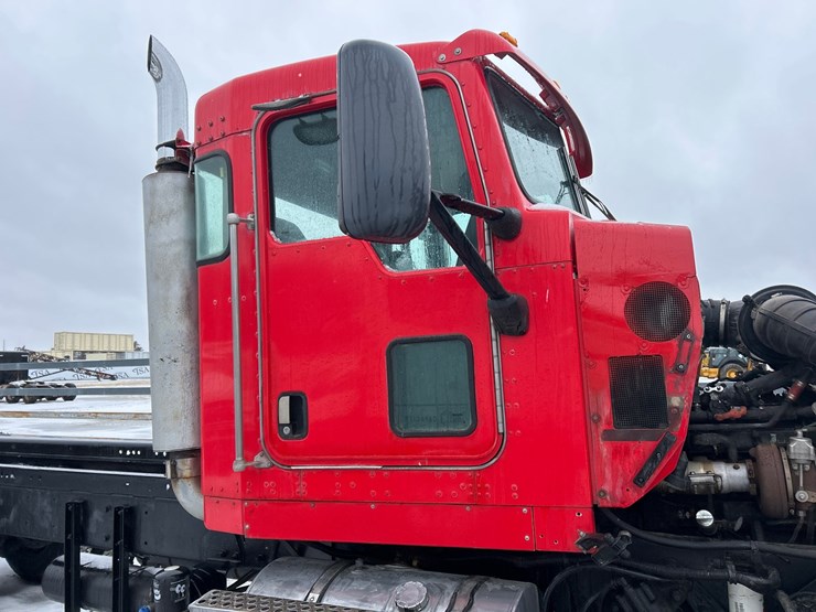 2007-kenworth-w900-image-56