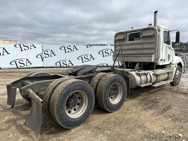 2002-massey-ferguson-8-image-5