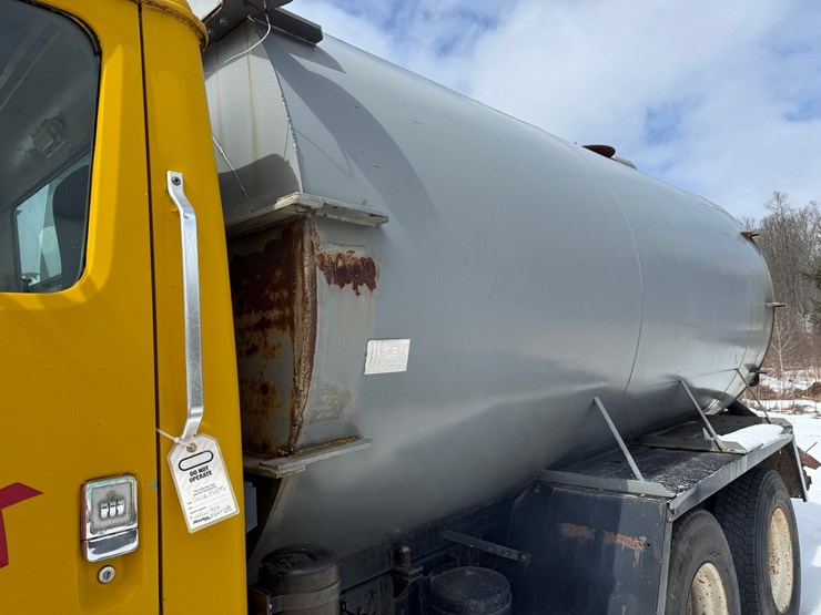 #2018-•-1978-international-f-2275-tandem-axle-water-truck-image-28