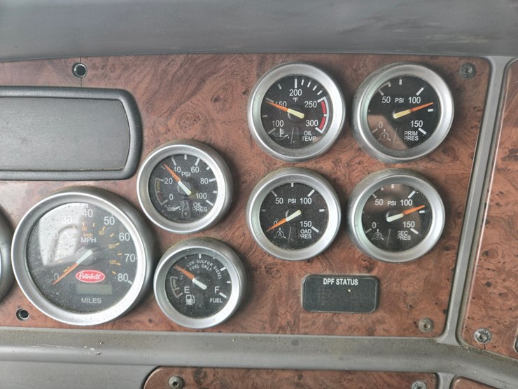 2007-peterbilt-387-image-85