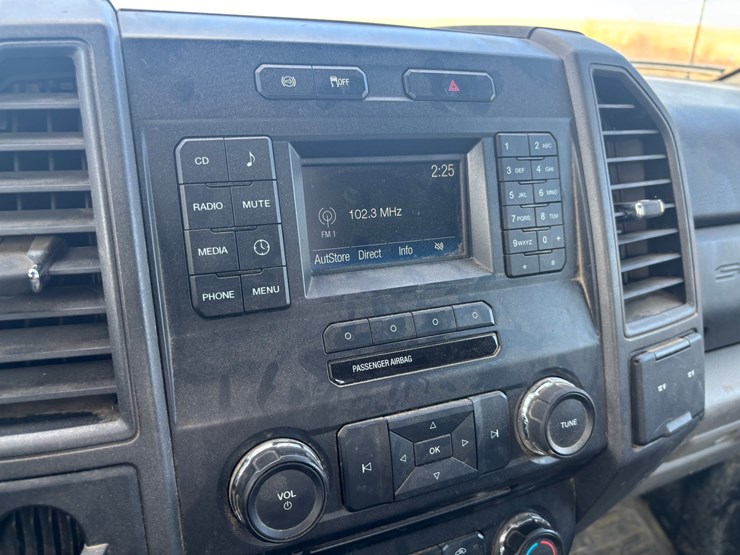 2017-ford-f350-image-39