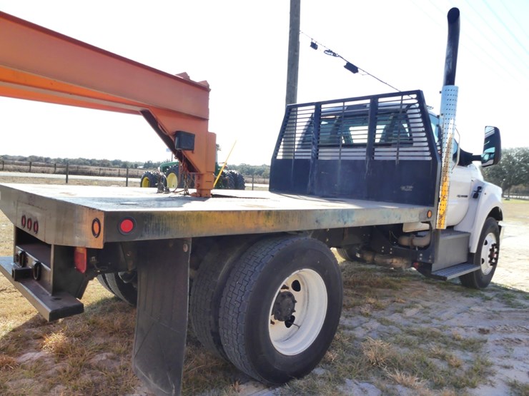 2019-ford-f750-image-3