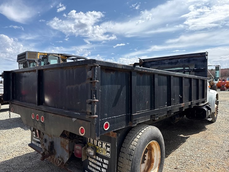 2000-international-4700-image-28