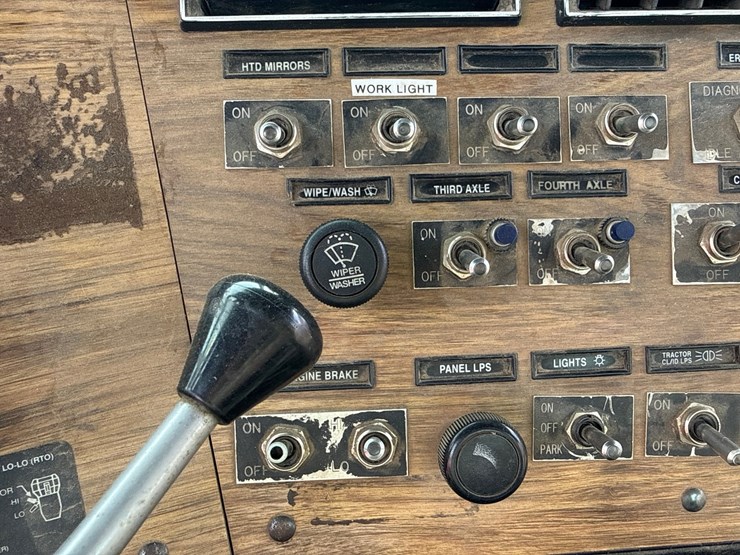 1996-western-star-4964s-image-60