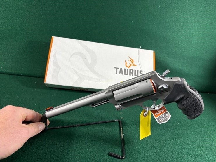 taurus-"the-judge"-45colt/410-ga-revolver-image-8