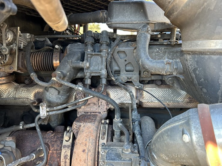 2020-kenworth-t880-image-39