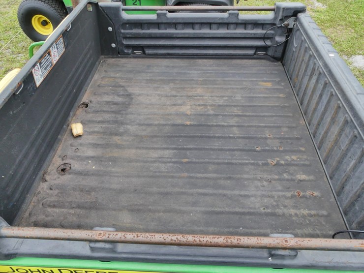 2017-john-deere-tx-4x2-image-8