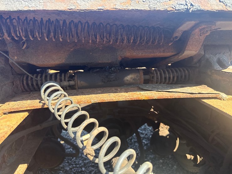 1994-peterbilt-359-image-48