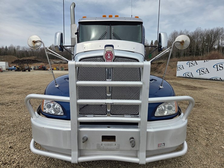 2017-kenworth-t660-image-8