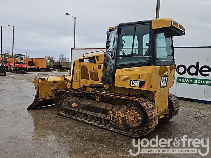 2012-caterpillar-d5k2-xl-image-3