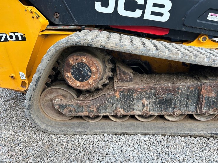 2018-jcb-270t-image-13