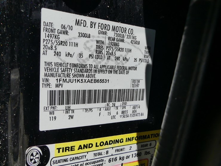 2010-ford-expedition-image-15