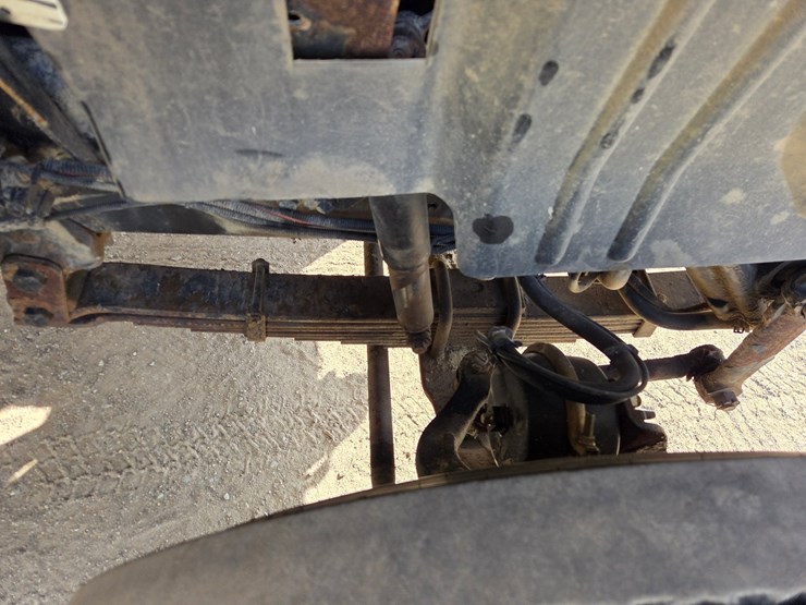 2012-international-7600-image-47