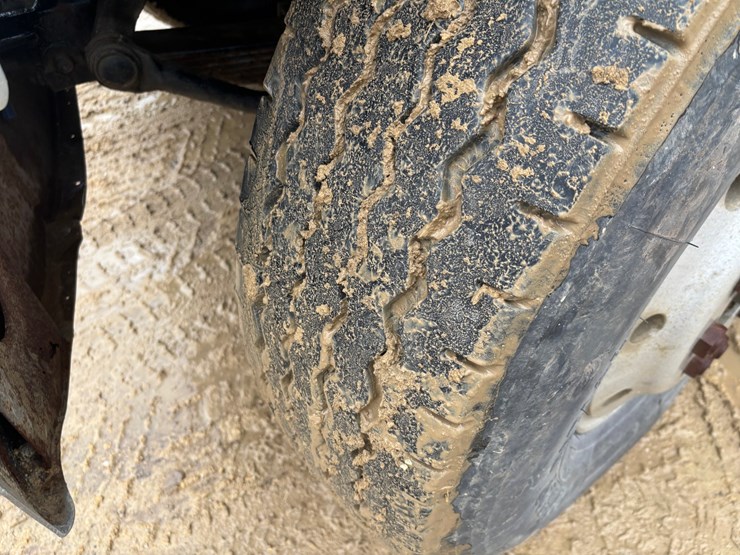 1997-ford-lt8000-image-89