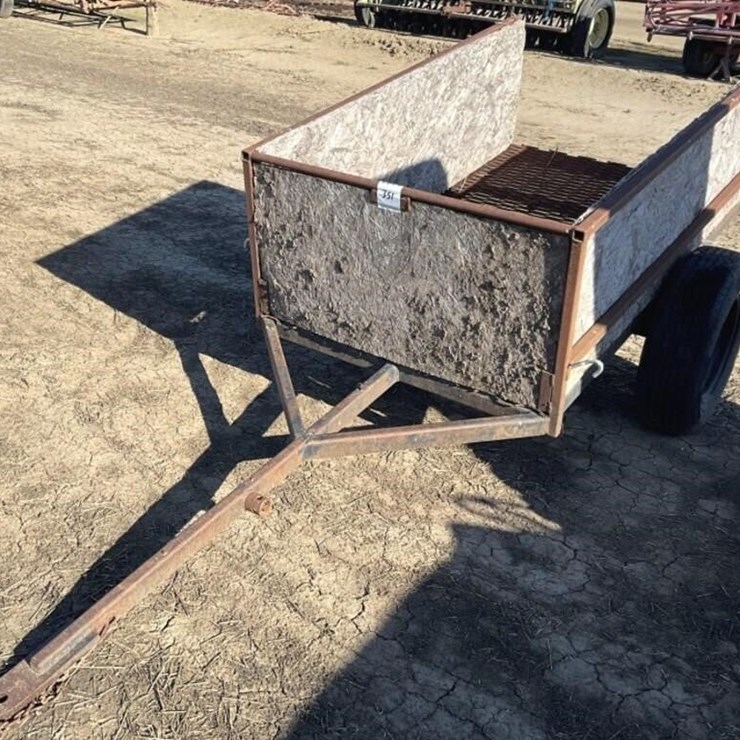 CUSTOM TRAILER