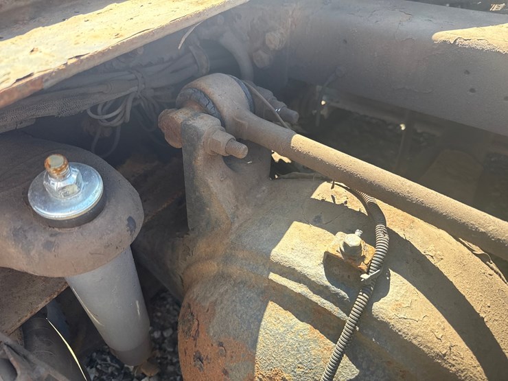 1994-peterbilt-359-image-44