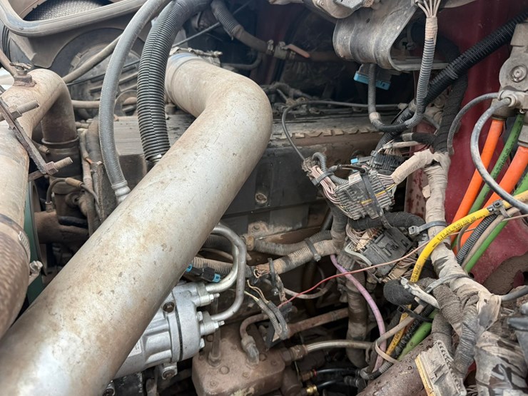 #1052-•-2007-international-7600sfa-tri-axle-dump-truck-image-25