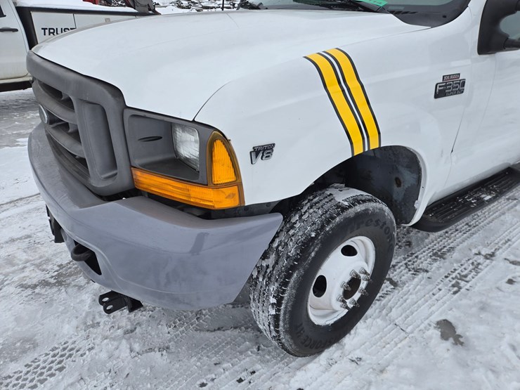 2001-ford-f350-image-9