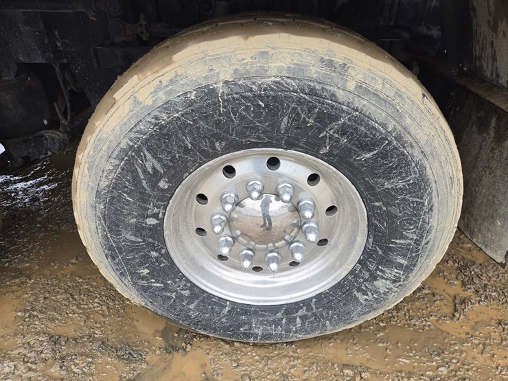 massey-ferguson-8-image-157