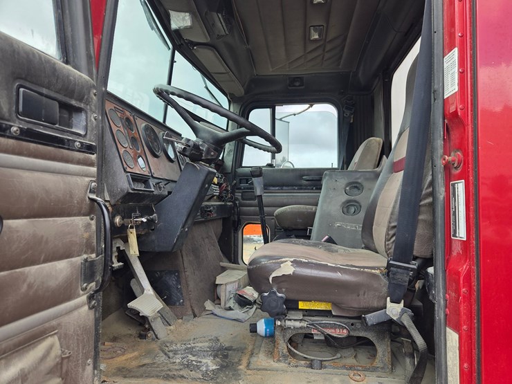 1993-international-9200-image-60