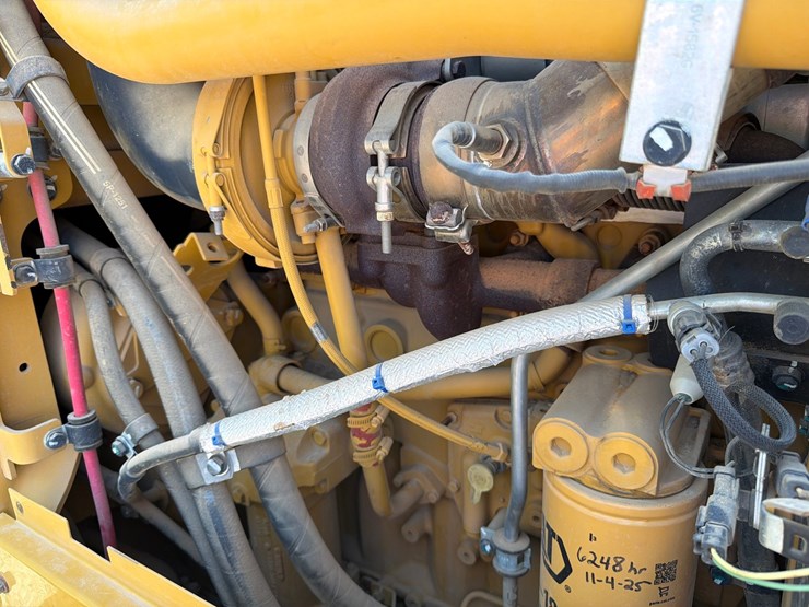 2018-caterpillar-12m3-image-83