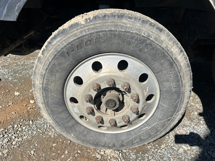 2005-massey-ferguson-8-image-64