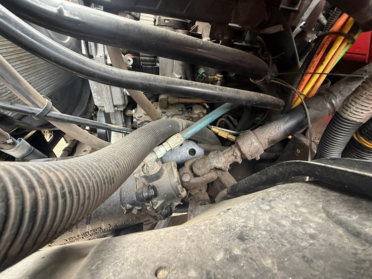 2012-international-7400-image-14