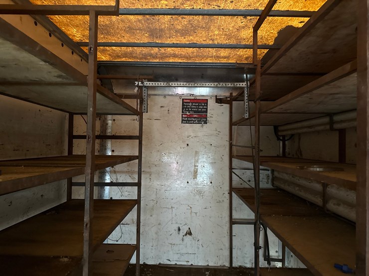 1993-ford-f700-image-75