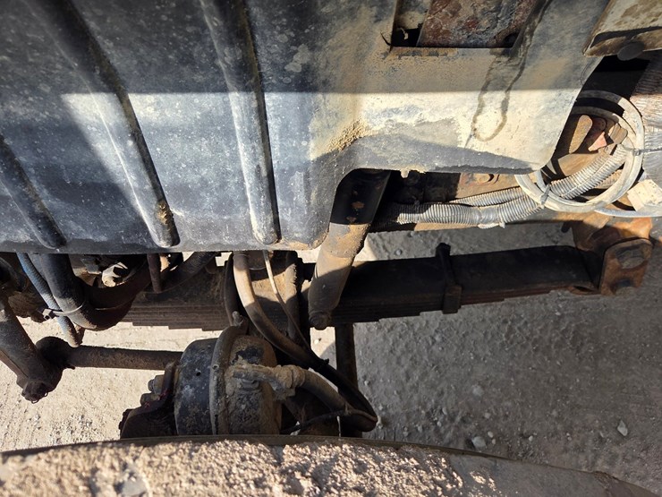 2012-international-7600-image-41