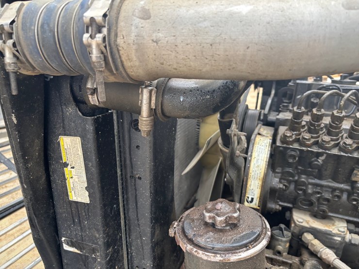 1997-ford-lt8000-image-23