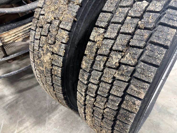 2022-ford-f550-sd-image-89