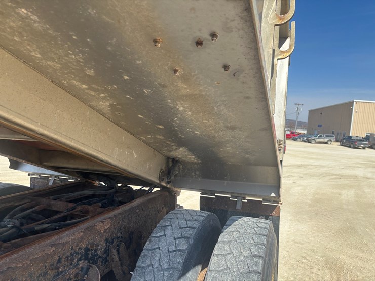 2006-international-7600-image-144