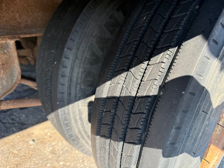 #1099-•-butler-26'-equipment-trailer-image-20