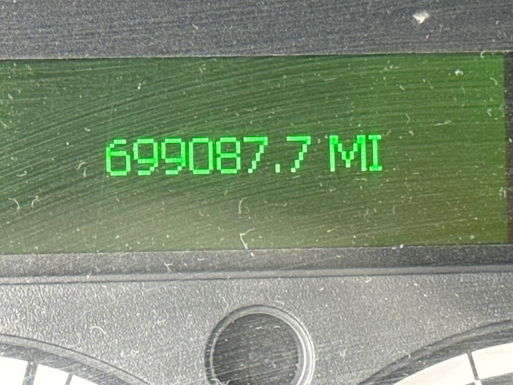 2016-massey-ferguson-8-image-68