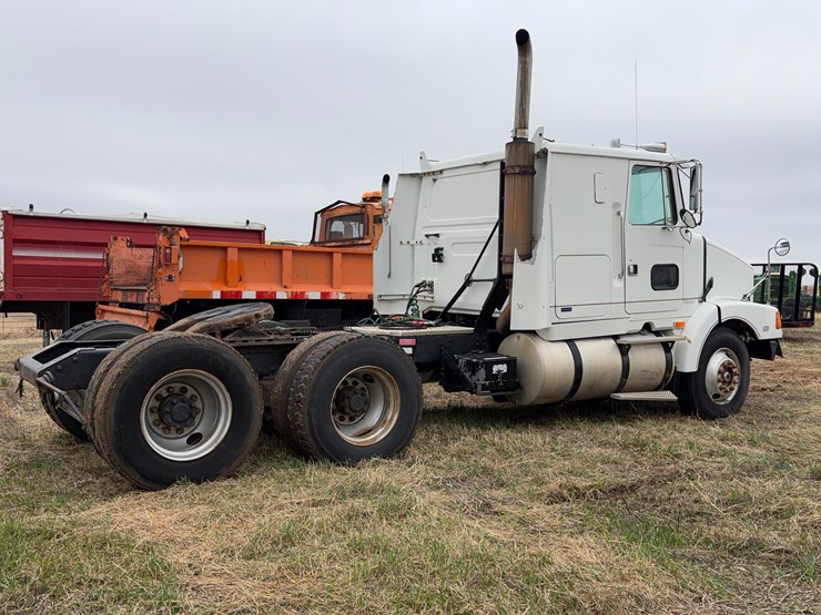 1994-volvo-wia-64t-sleeper-image-4